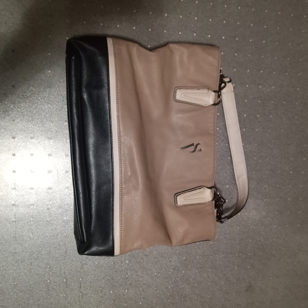 Vera Wang Purse Brand New